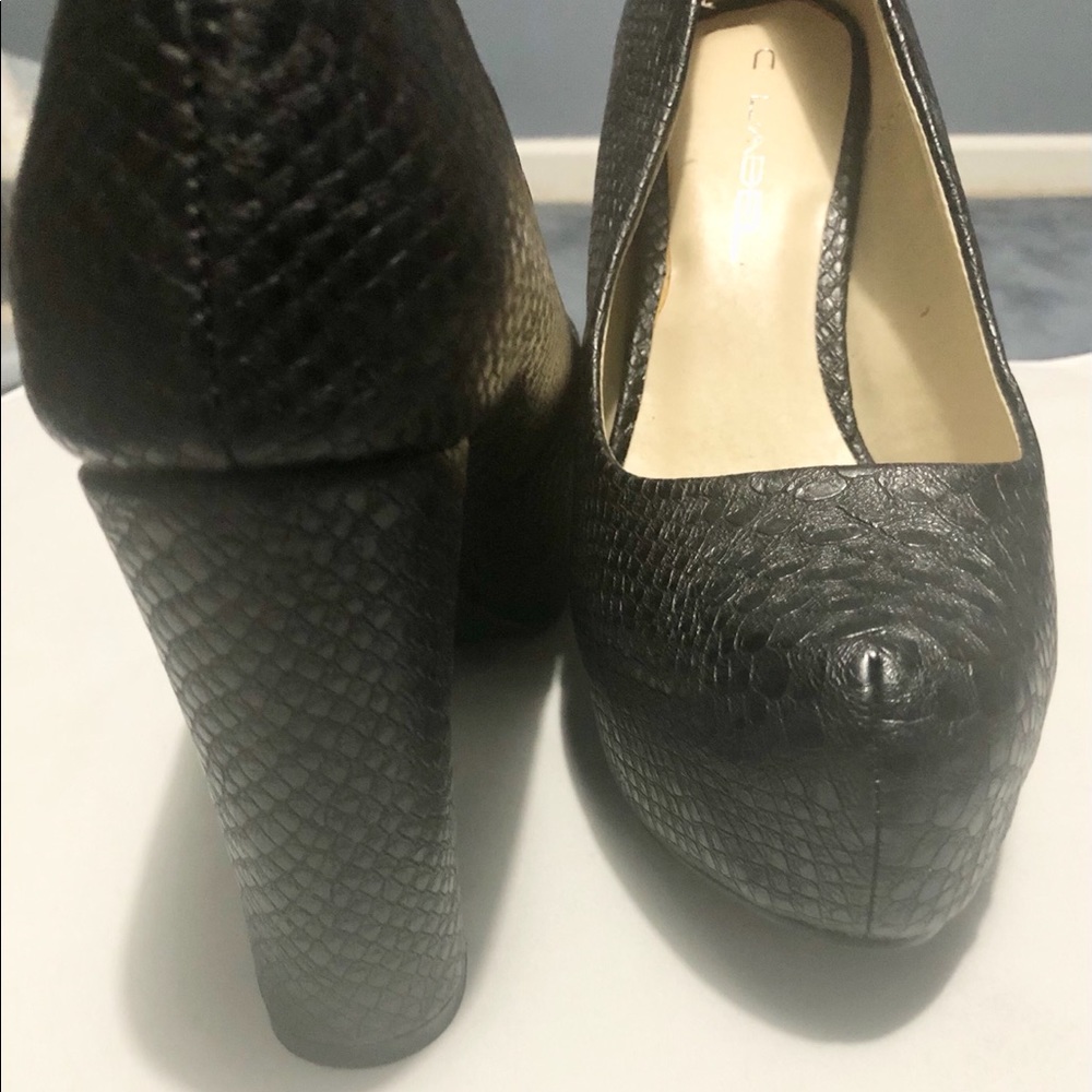 Black faux croc pump